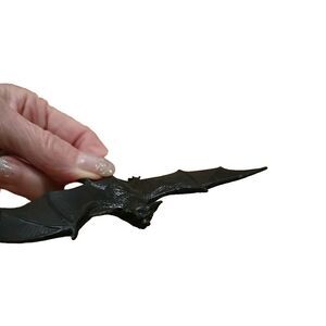 4.5"x 2" Black Hard Plastic Mini Bat Pre-owned Unwrapped, Kids Toy